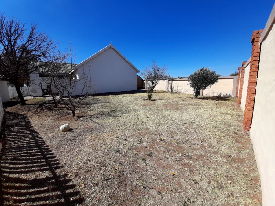 3 Bedroom Property for Sale in Hillside Free State